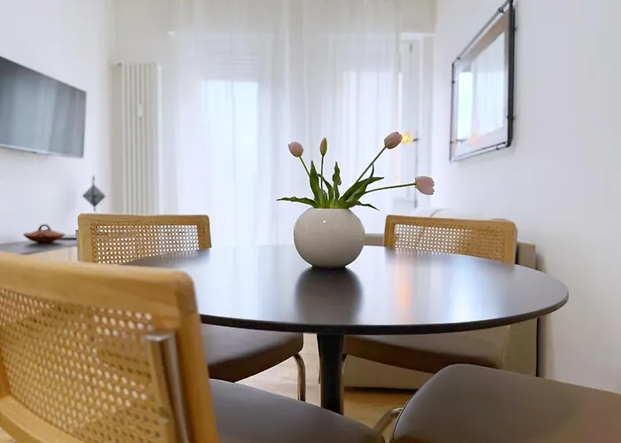 Viale Monza AB Suites - 2 bedroom- 15 min dal Duomo